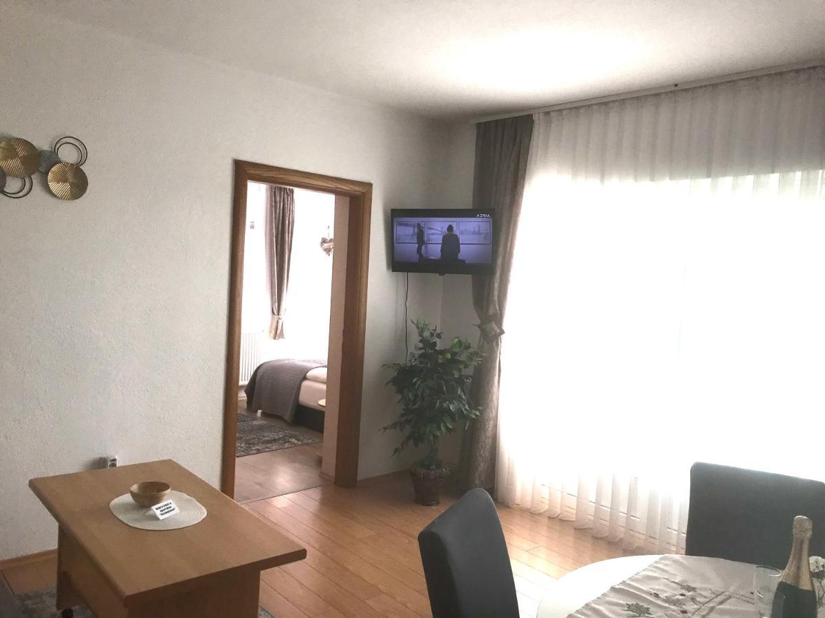 Apartmani Kuzmanovic Stan Na Dan Doboj Buitenkant foto